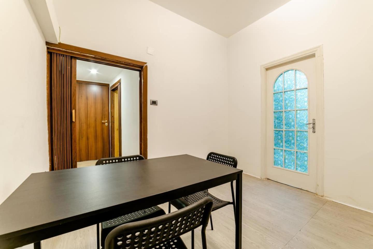 Inside Chiaia Rooms Νάπολη Εξωτερικό φωτογραφία