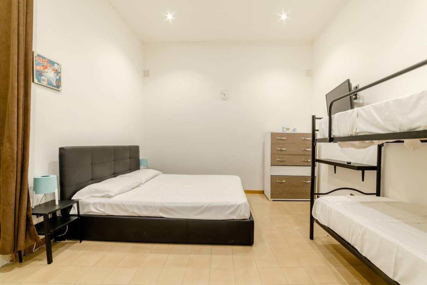Inside Chiaia Rooms Νάπολη Εξωτερικό φωτογραφία